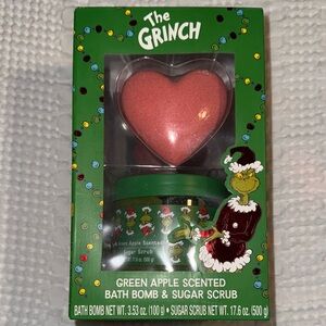 Green Apple Scented Bath Bomb & Sugar Scrub Set